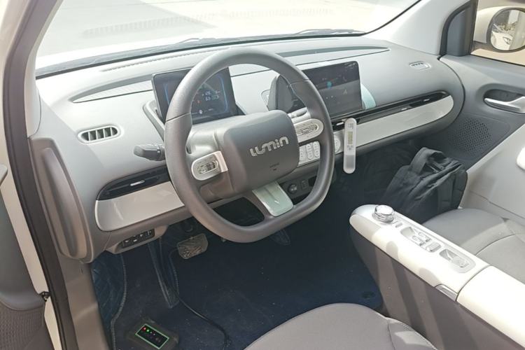 Used CHANGAN NEVO Lumin 2025 205 km Xiangqin Version Center Console