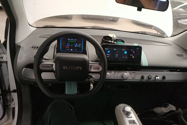 Used CHANGAN NEVO Lumin 2025 205 km Xiangqin Version Center Console