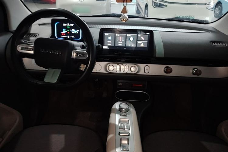 Used CHANGAN NEVO Lumin 2025 205 km Xiangqin Version Center Console