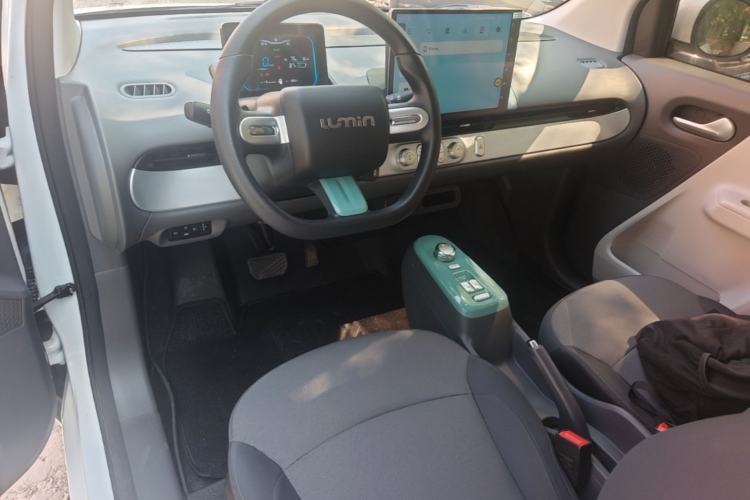 Used CHANGAN NEVO Lumin 2025 205km Refreshing Edition Center Console
