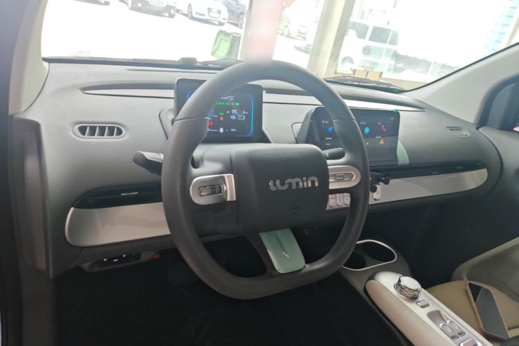 Used CHANGAN NEVO Lumin 2025 205 km Xiangqin Version Center Console