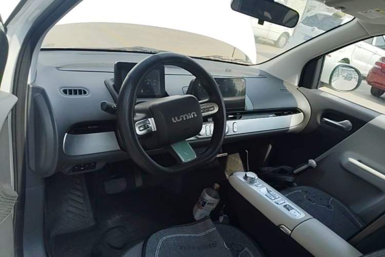 Used CHANGAN NEVO Lumin 2025 205 km Xiangqin Version Center Console