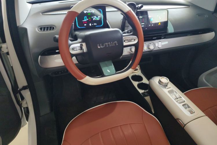 Used CHANGAN NEVO Lumin 2025 205 km Xiangqin Version Center Console
