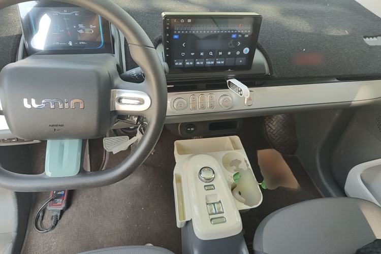 Used CHANGAN NEVO Lumin 2025 205km Refreshing Edition Center Console