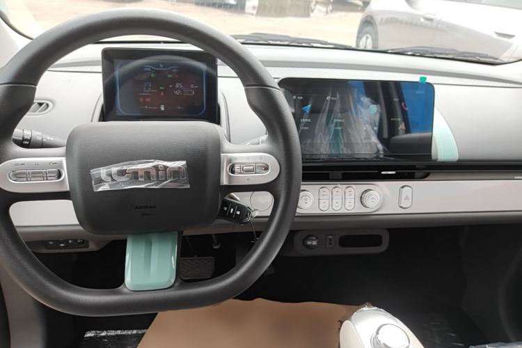 Used CHANGAN NEVO Lumin 2025 205 km Xiangqin Version Center Console