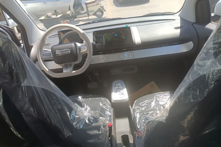 Used CHANGAN NEVO Lumin 2025 205 km Xiangqin Version Center Console