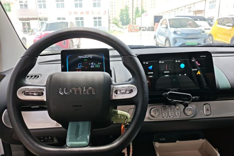 Used CHANGAN NEVO Lumin 2025 205 km Xiangqin Version Center Console