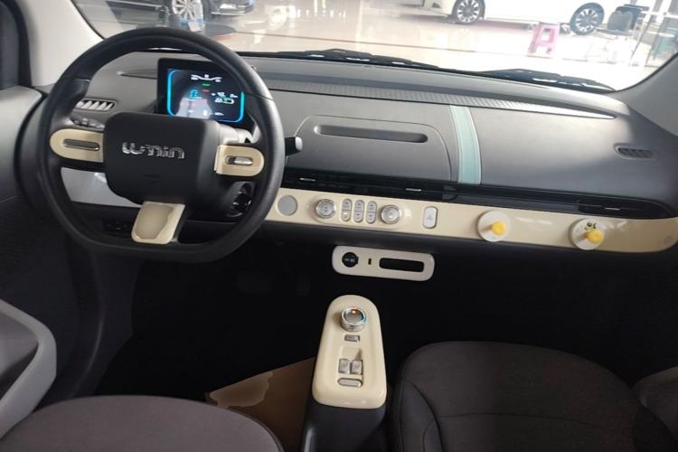 Used CHANGAN NEVO Lumin 2025 205km Refreshing Edition Center Console