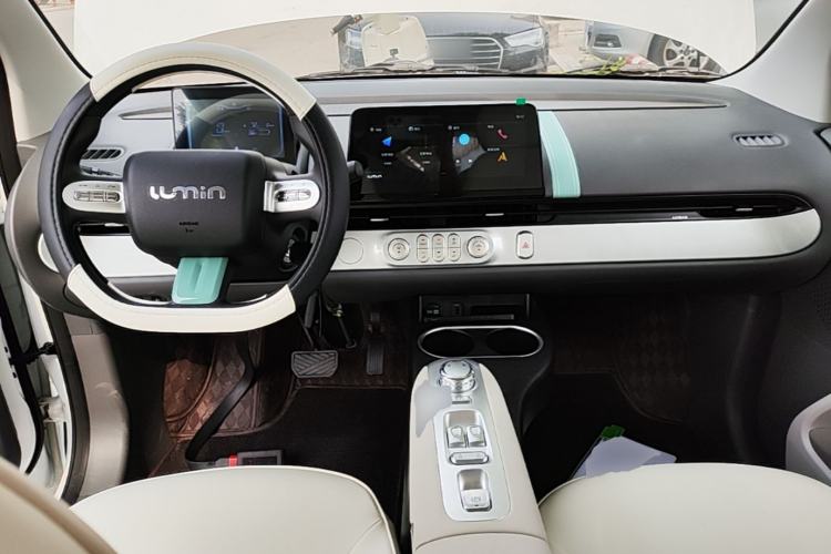 Used CHANGAN NEVO Lumin 2025 205 km Xiangqin Version Center Console