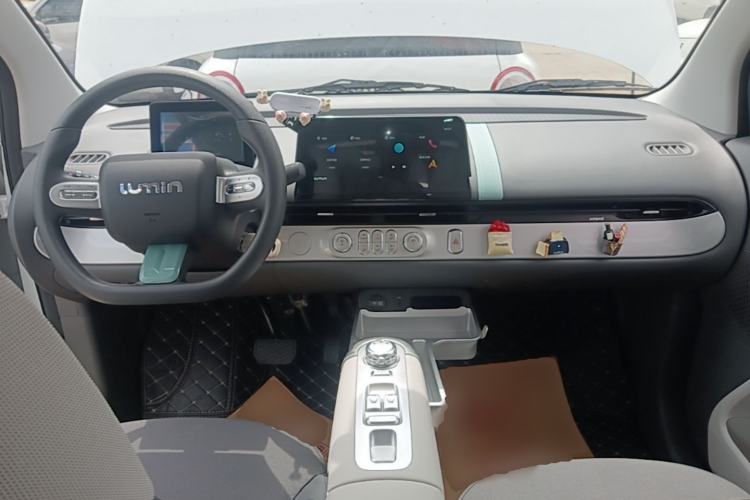 Used CHANGAN NEVO Lumin 2025 205 km Xiangqin Version Center Console