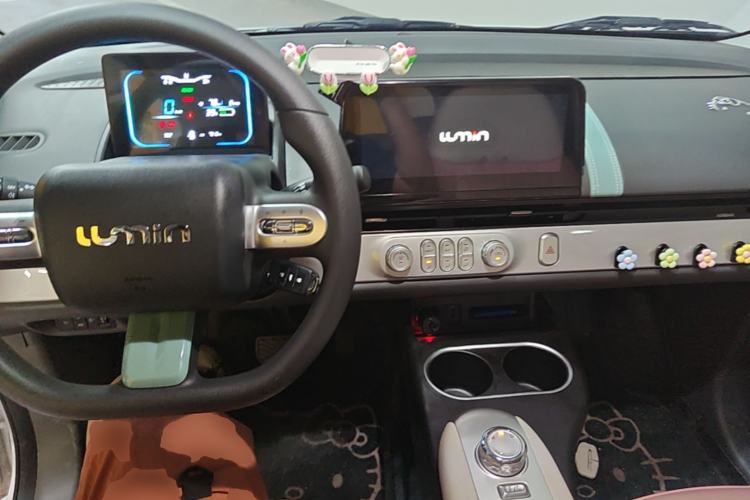 Used CHANGAN NEVO Lumin 2025 205 km Xiangqin Version Center Console