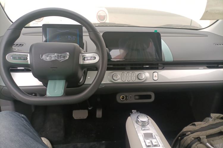 Used CHANGAN NEVO Lumin 2025 205 km Xiangqin Version Center Console