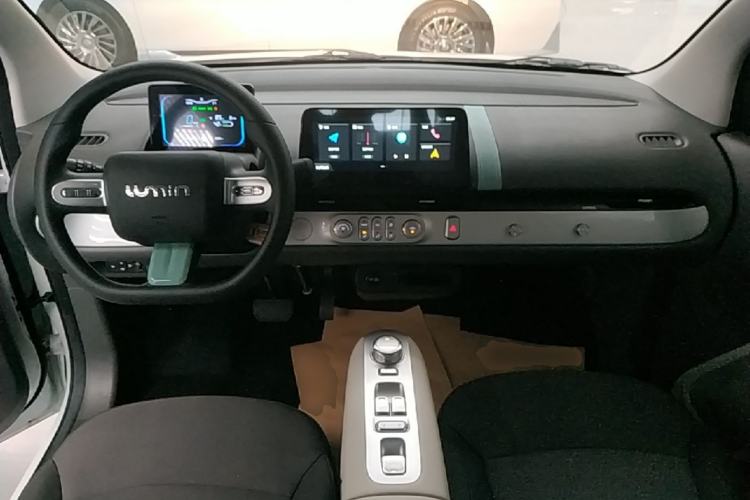 Used CHANGAN NEVO Lumin 2025 205 km Xiangqin Version Center Console