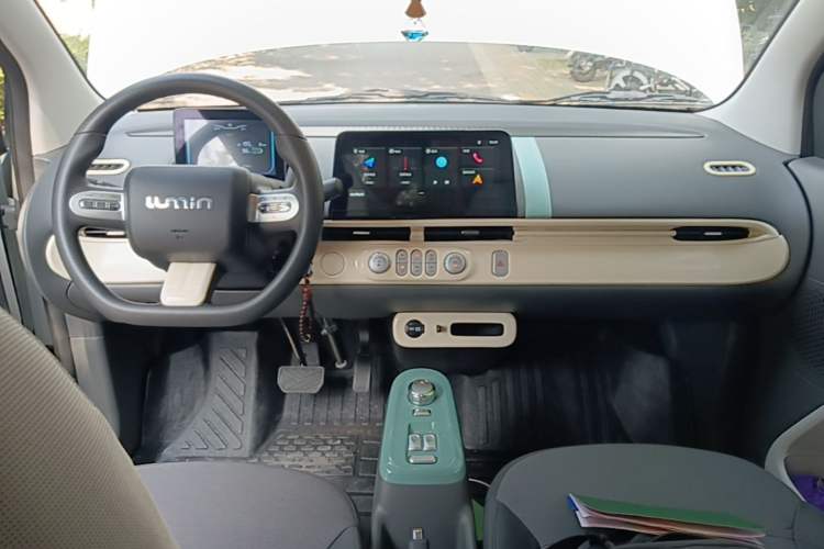 Used CHANGAN NEVO Lumin 2025 205km Refreshing Edition Center Console
