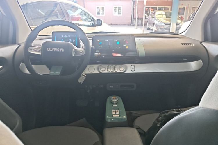 Used CHANGAN NEVO Lumin 2025 205km Refreshing Edition Center Console