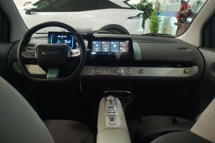 Used CHANGAN NEVO Lumin 2025 205 km Xiangqin Version Center Console