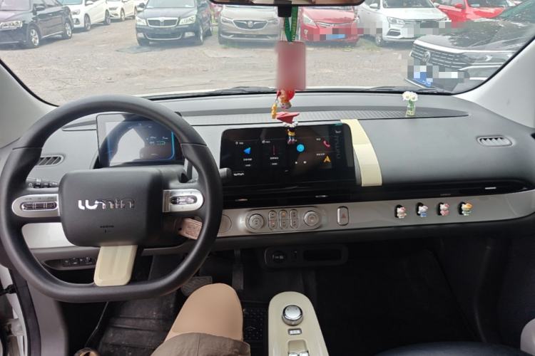 Used CHANGAN NEVO Lumin 2025 205km Refreshing Edition Center Console