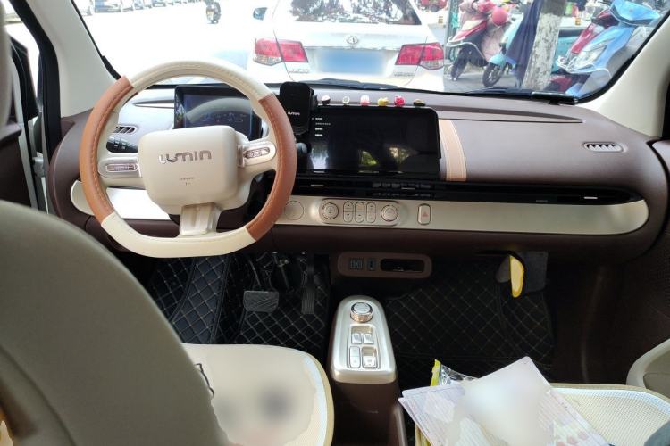 Used CHANGAN NEVO Lumin 2025 205 km Xiangqin Version Center Console