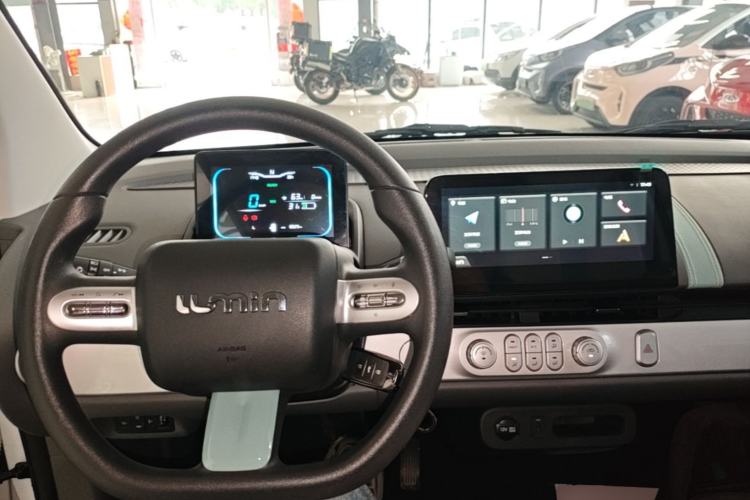 Used CHANGAN NEVO Lumin 2025 205 km Xiangqin Version Center Console