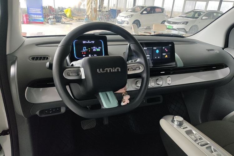 Used CHANGAN NEVO Lumin 2025 205 km Xiangqin Version Center Console