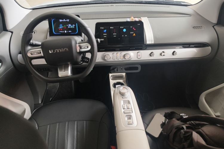 Used CHANGAN NEVO Lumin 2025 205 km Xiangqin Version Center Console