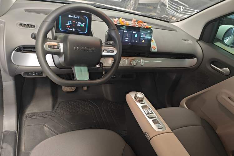 Used CHANGAN NEVO Lumin 2025 205 km Xiangqin Version Center Console