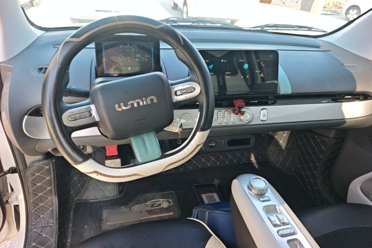 Used CHANGAN NEVO Lumin 2025 205 km Xiangqin Version Center Console