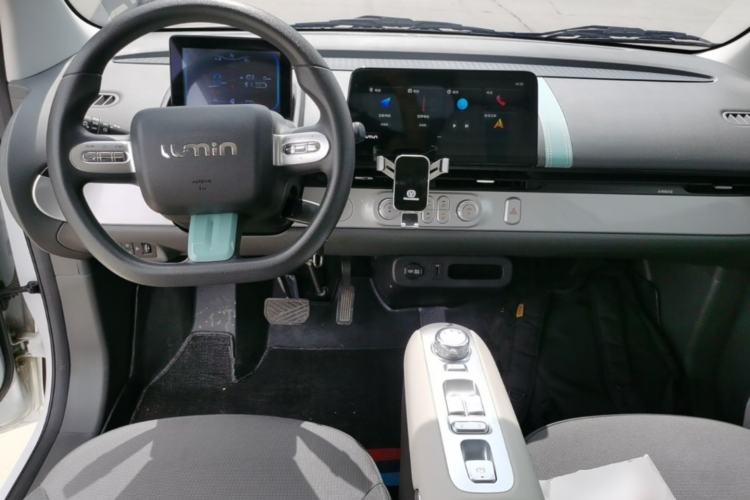 Used CHANGAN NEVO Lumin 2025 205 km Xiangqin Version Center Console