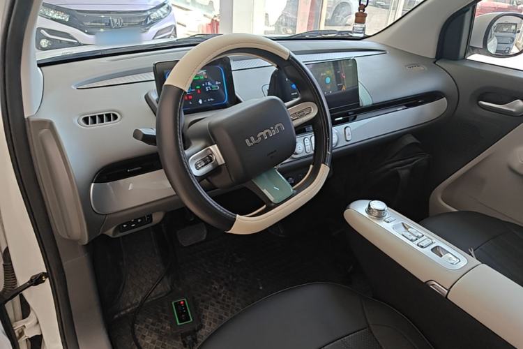 Used CHANGAN NEVO Lumin 2025 205 km Xiangqin Version Center Console