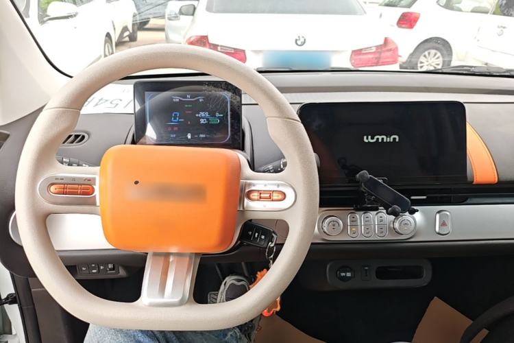 Used CHANGAN NEVO Lumin 2025 301km Honey Dew Edition Center Console