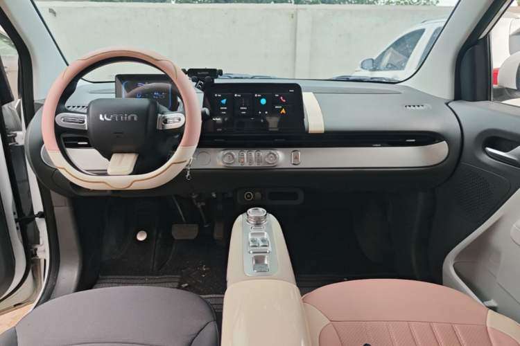 Used CHANGAN NEVO Lumin 2025 205 km Xiangqin Version Center Console