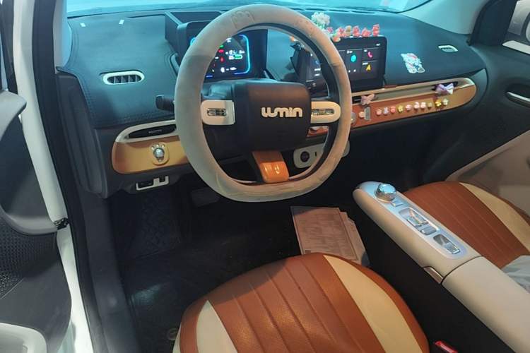Used CHANGAN NEVO Lumin 2025 205 km Xiangqin Version Center Console
