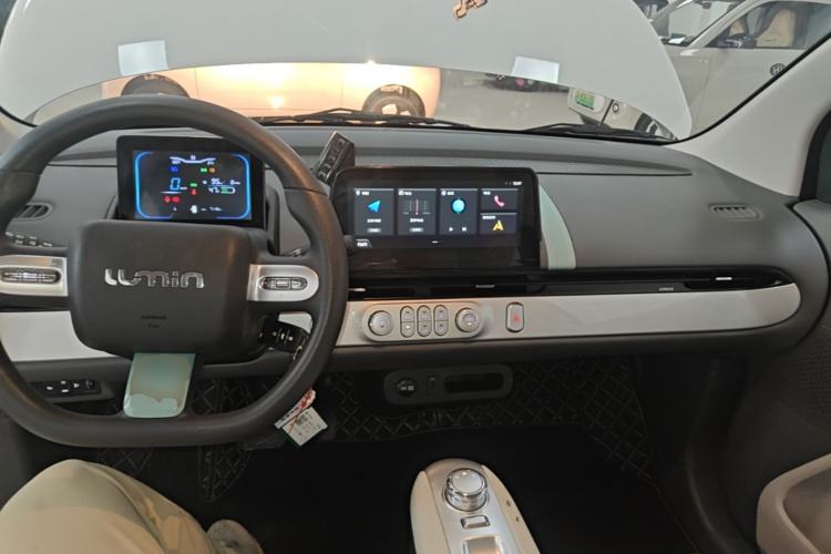 Used CHANGAN NEVO Lumin 2025 205 km Xiangqin Version Center Console