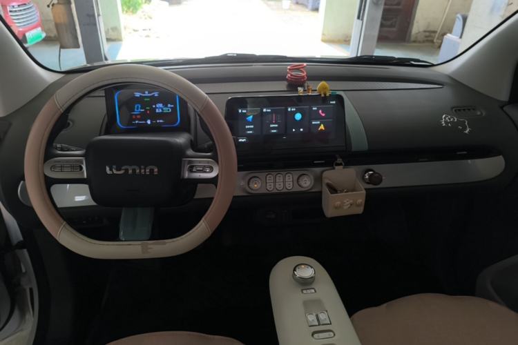 Used CHANGAN NEVO Lumin 2025 205 km Xiangqin Version Center Console