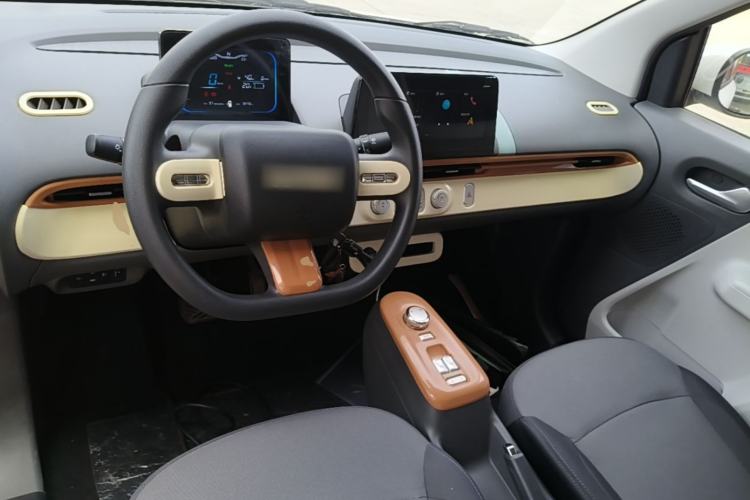 Used CHANGAN NEVO Lumin 2025 205km Refreshing Edition Center Console