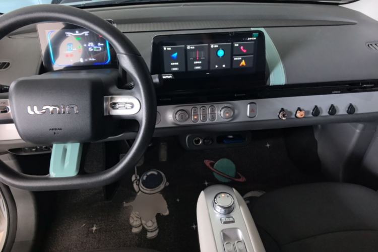 Used CHANGAN NEVO Lumin 2025 205 km Xiangqin Version Center Console