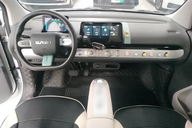 Used CHANGAN NEVO Lumin 2025 205 km Xiangqin Version Center Console