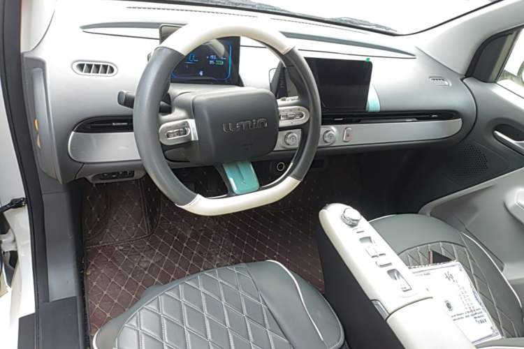 Used CHANGAN NEVO Lumin 2025 205 km Xiangqin Version Center Console