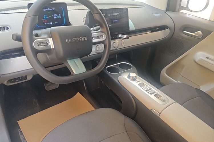Used CHANGAN NEVO Lumin 2025 205 km Xiangqin Version Center Console