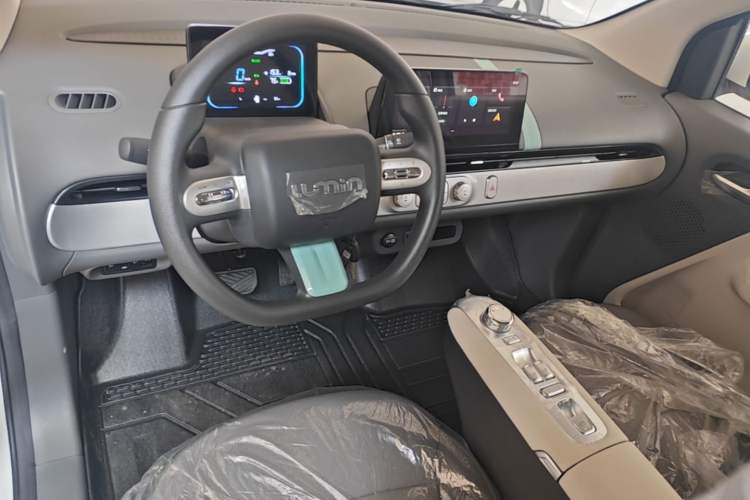 Used CHANGAN NEVO Lumin 2025 205 km Xiangqin Version Center Console