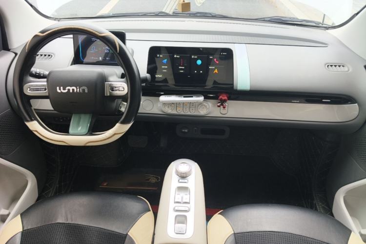 Used CHANGAN NEVO Lumin 2025 205 km Xiangqin Version Center Console