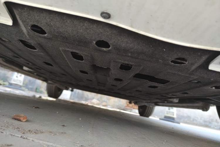 Used CHANGAN NEVO Lumin 2025 205 km Xiangqin Version Chassis Front