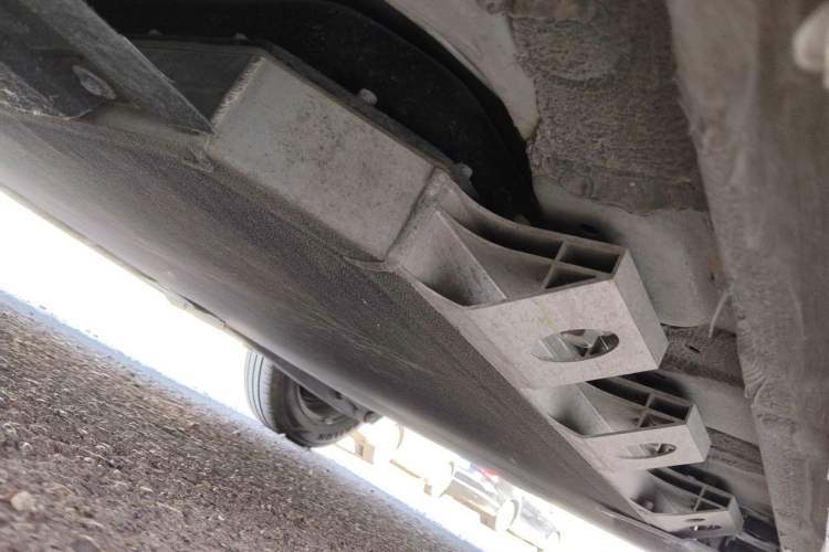 Used CHANGAN NEVO Lumin 2025 301km Honey Dew Edition Chassis Front Left