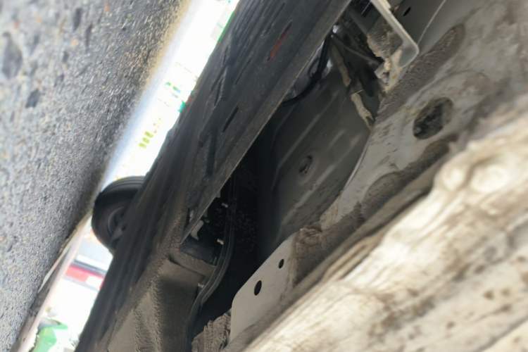 Used CHANGAN NEVO Lumin 2025 205 km Xiangqin Version Chassis Front Left