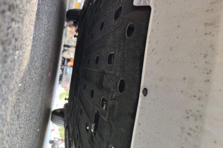 Used CHANGAN NEVO Lumin 2025 205 km Xiangqin Version Chassis Front