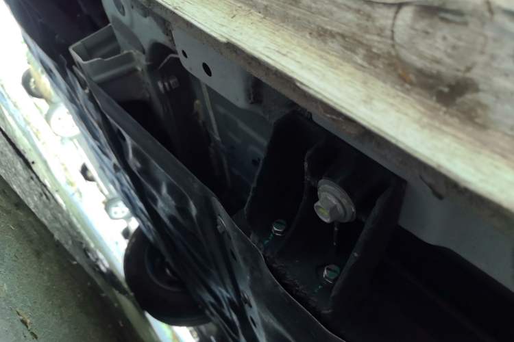 Used CHANGAN NEVO Lumin 2025 205 km Xiangqin Version Chassis Front Right