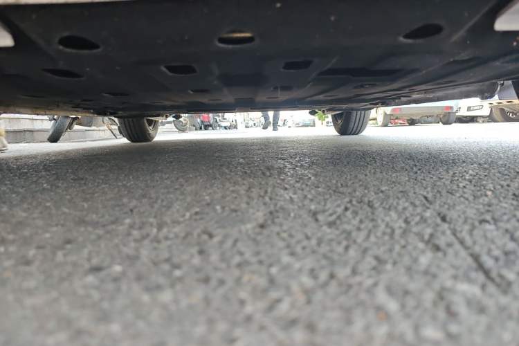 Used CHANGAN NEVO Lumin 2025 205 km Xiangqin Version Chassis Front