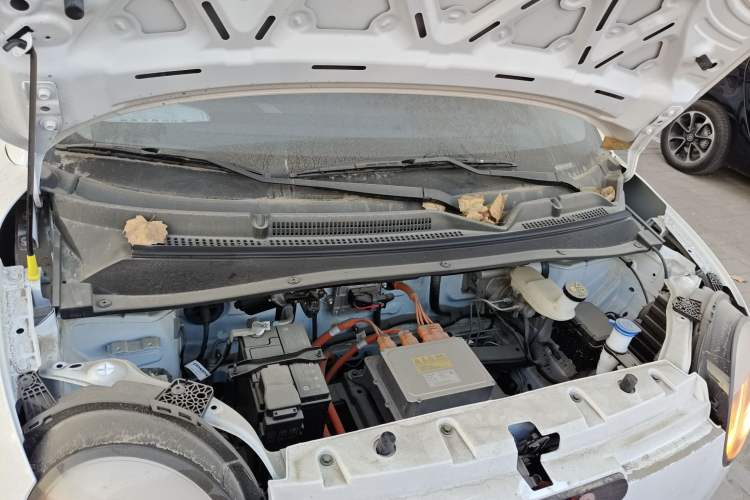 Used CHANGAN NEVO Lumin 2025 210 km Fragrant Edition Engine Bay
