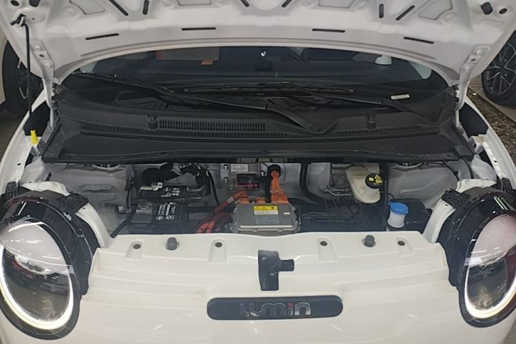 Used CHANGAN NEVO Lumin 2025 301km Honey Dew Edition Engine Bay