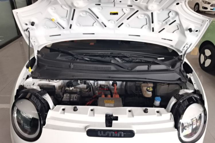 Used CHANGAN NEVO Lumin 2025 301km Honey Dew Edition Engine Bay